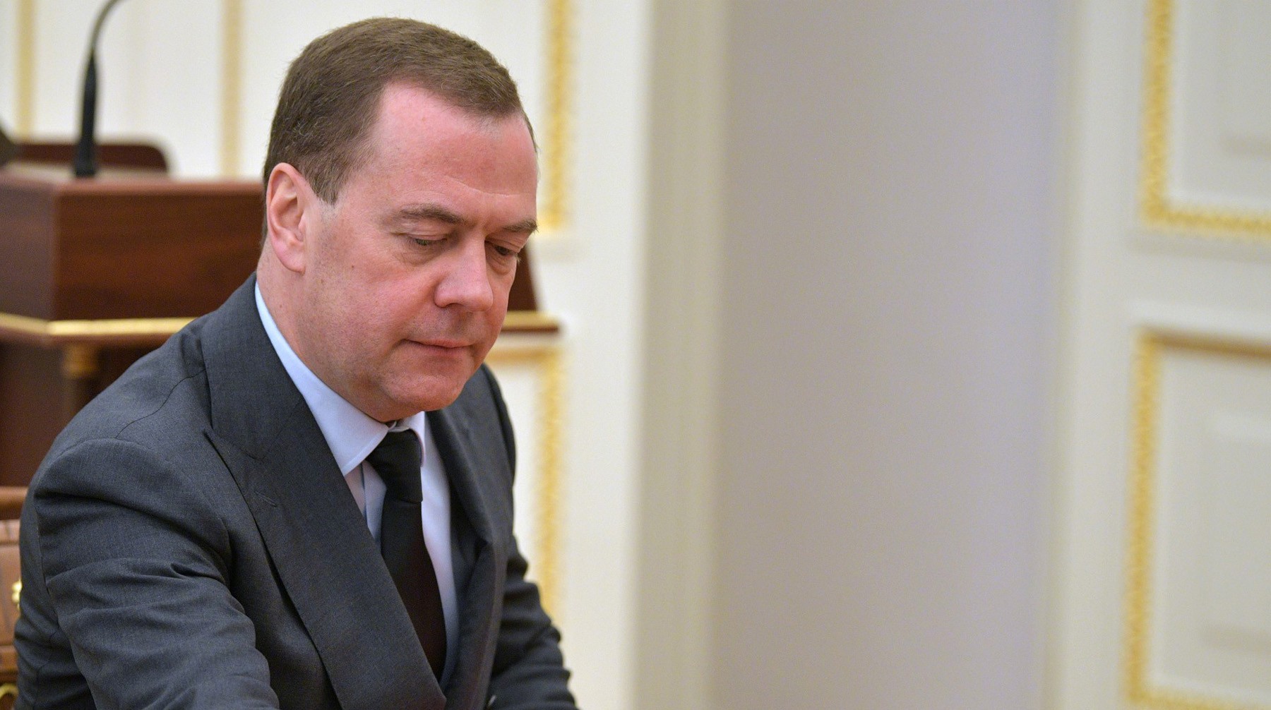 Dailystorm - Медведев и Медведчук назвали ожидания от Зеленского завышенными