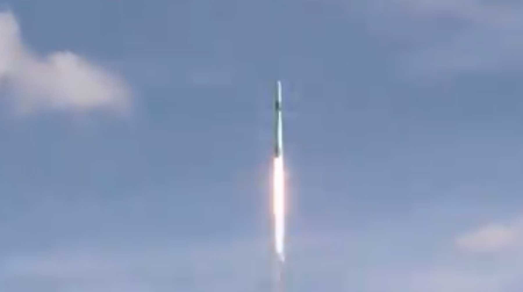 Dailystorm - Ракета Falcon 9 вывела на орбиту корабль Dragon с грузом для МКС — видео