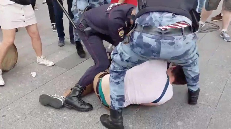 Почти треть: МВД подвело итоги массовых задержаний на несогласованном митинге в Москве — Daily Storm