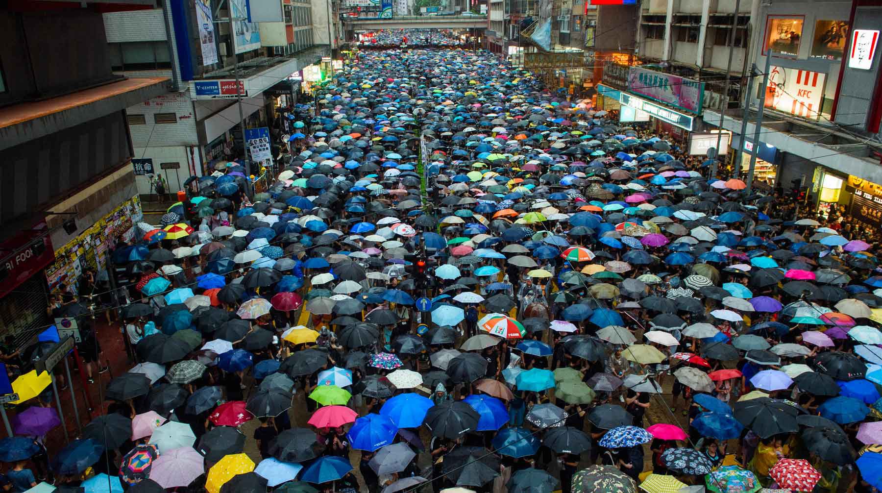 Dailystorm - СМИ: На акцию протеста в Гонконге вышли 1,7 миллиона человек