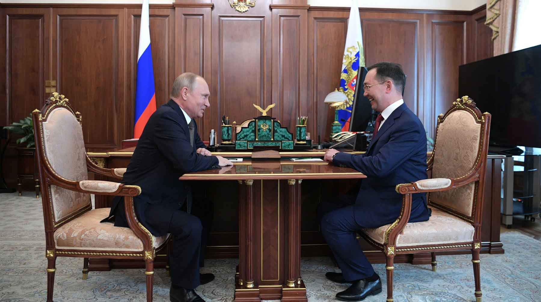 Глава Якутии Айсен Николаев обратил внимание президента на заявления, сделанные «с высоких трибун» Фото: © GLOBAL LOOK press