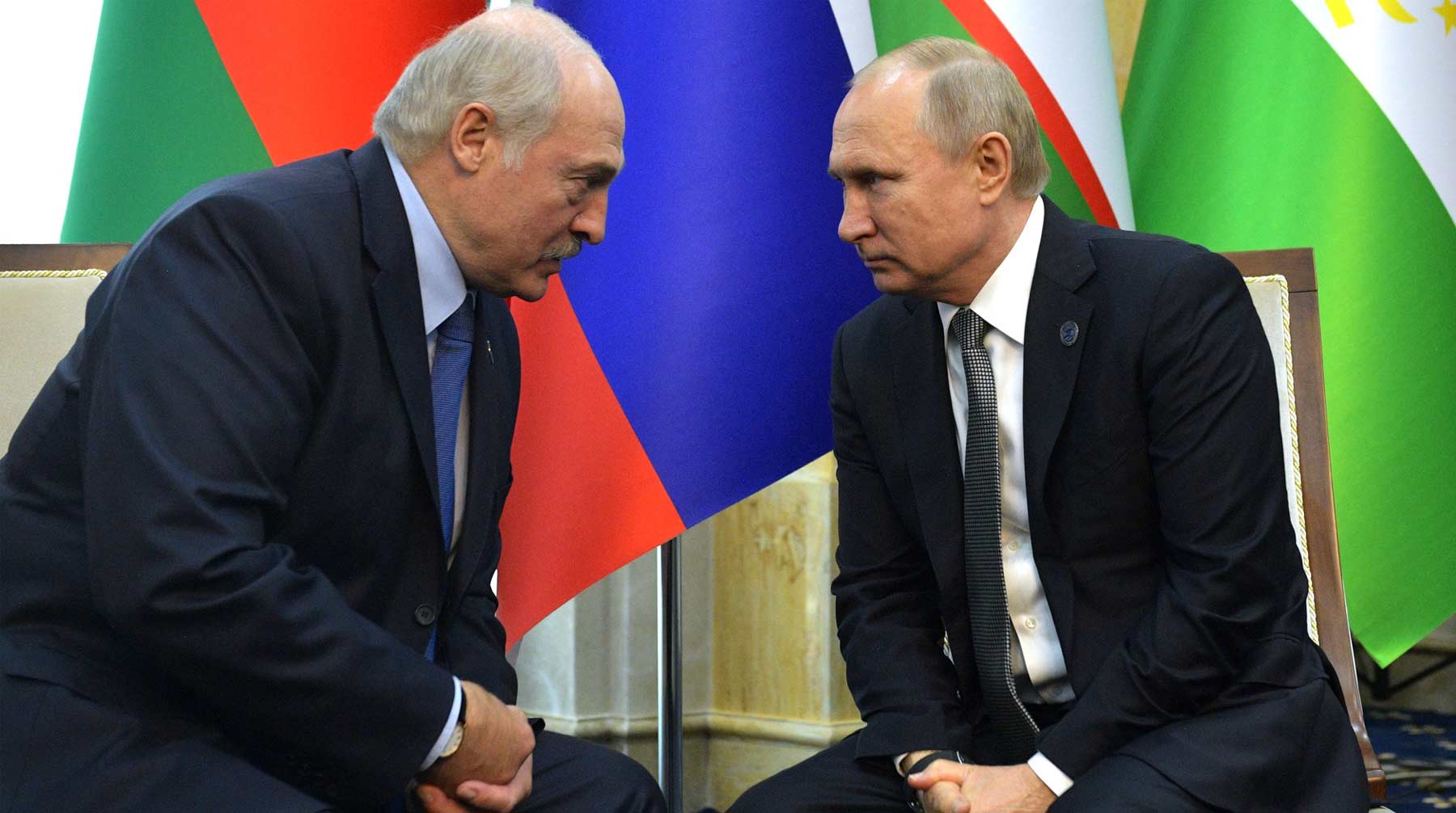 Также белорусский лидер попросил Москву «не наклонять» Минск, а поддержать в трудную минуту Фото: © GLOBAL LOOK press