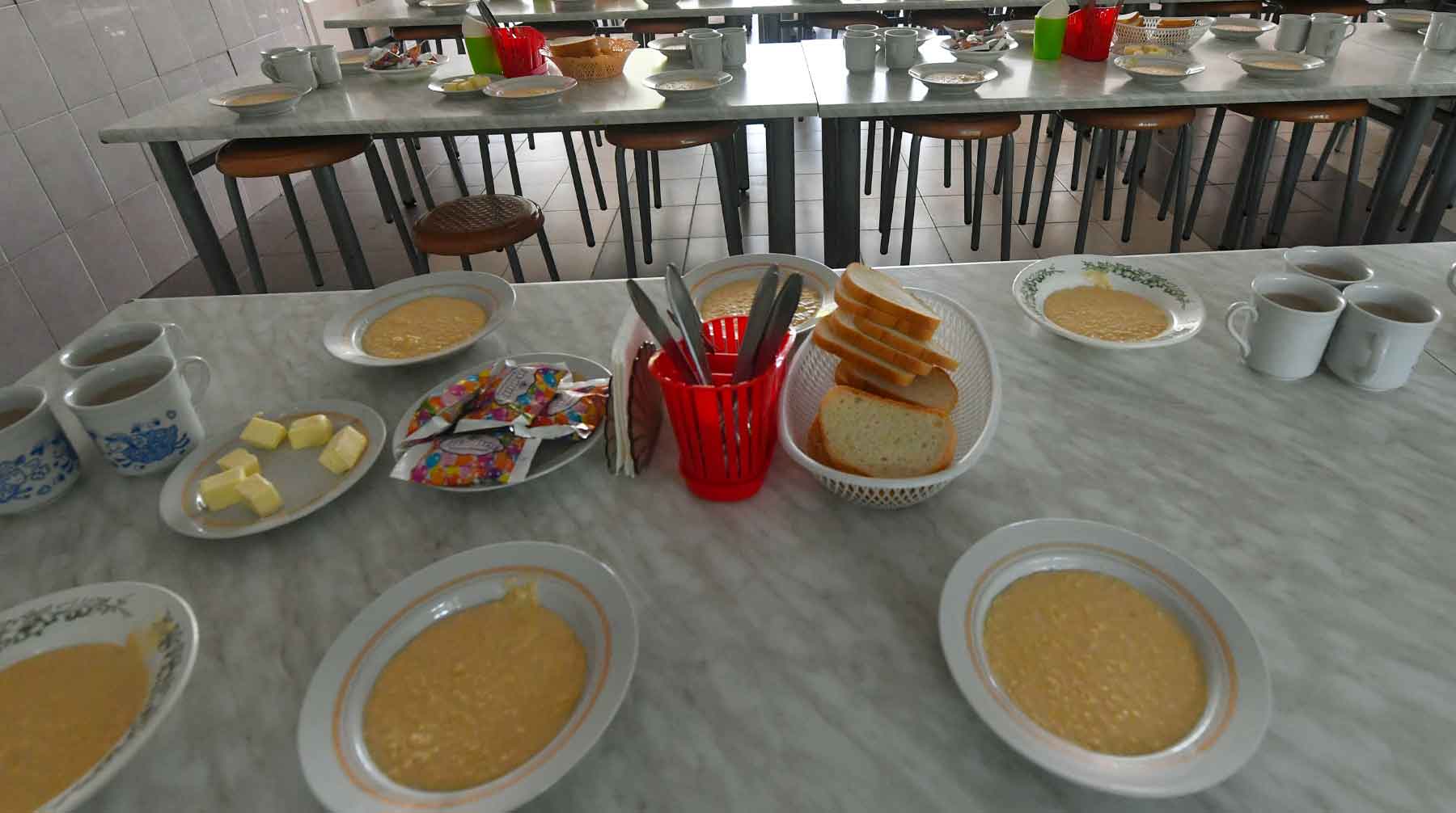Документ вводит принципы безопасной еды для учеников начальной школы Фото: © GLOBAL LOOK press / Komsomolskaya Pravda