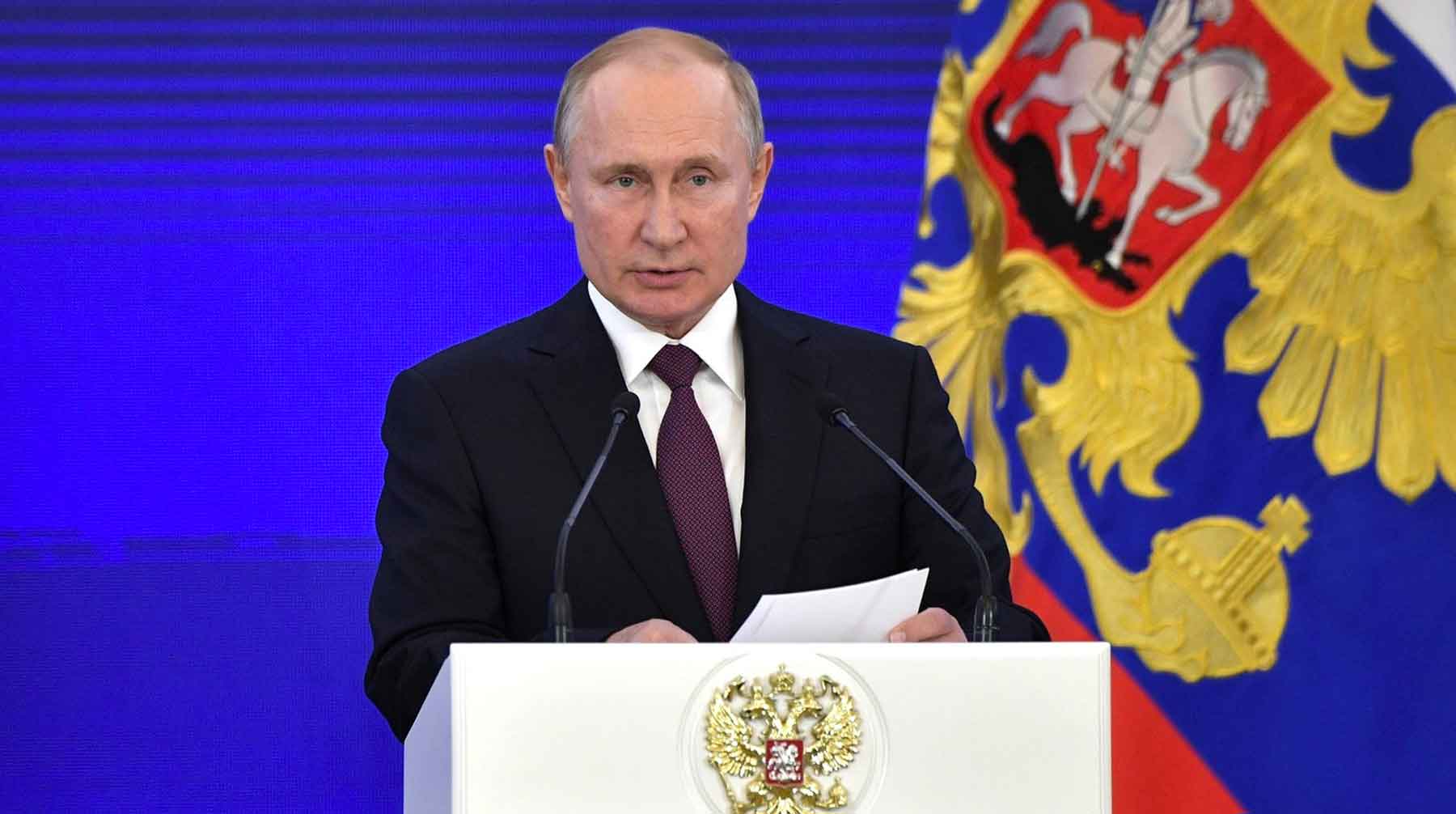 Президент выразил уверенность, что основа успешного развития России — это сплоченность общества, доверие и взаимное уважение Фото: © kremlin.ru