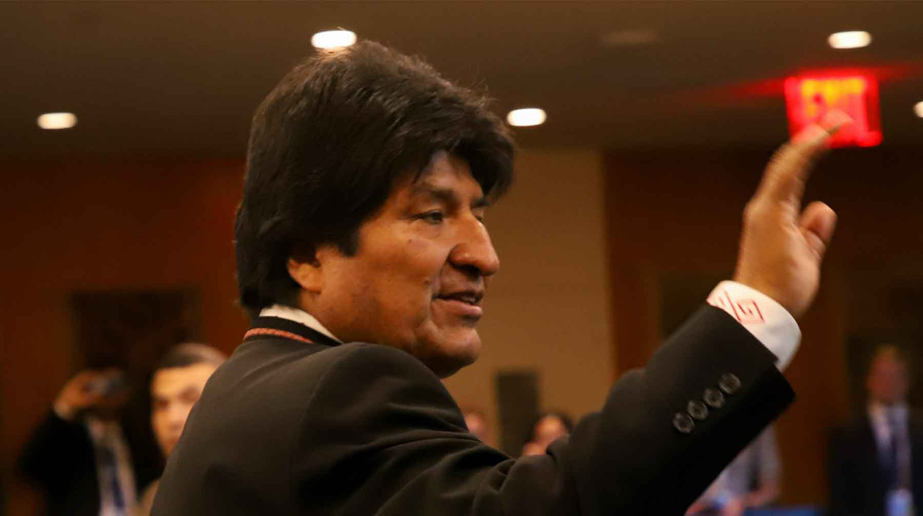 По словам Юри Кальдерона, боливийская полиция получила ордер на задержание только членов Высшего избирательного суда Фото: © GLOBAL LOOK press / Vanessa Carvalho