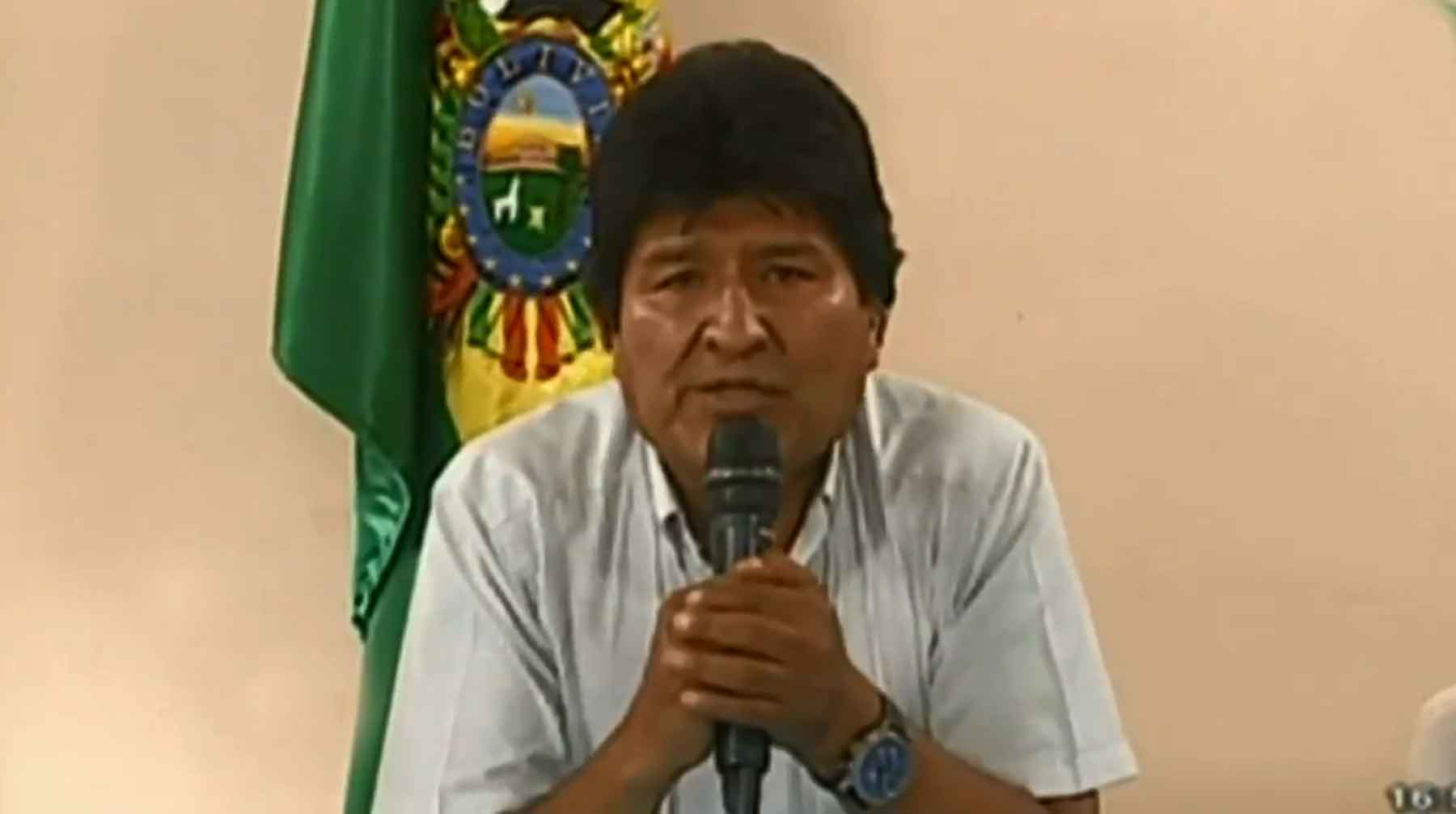 Протесты после переизбрания Моралеса длятся уже три недели Скриншот: © GLOBAL LOOK press / Bolivia TV