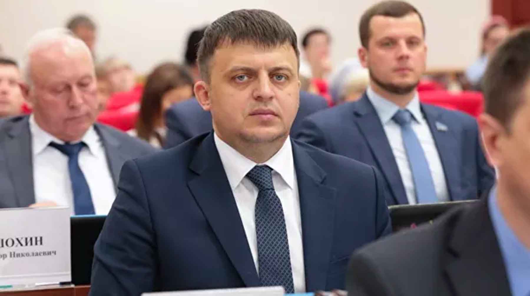 Ранее в краевой думе сообщили, что парламентарий сложил полномочия Дмитрий Приятнов