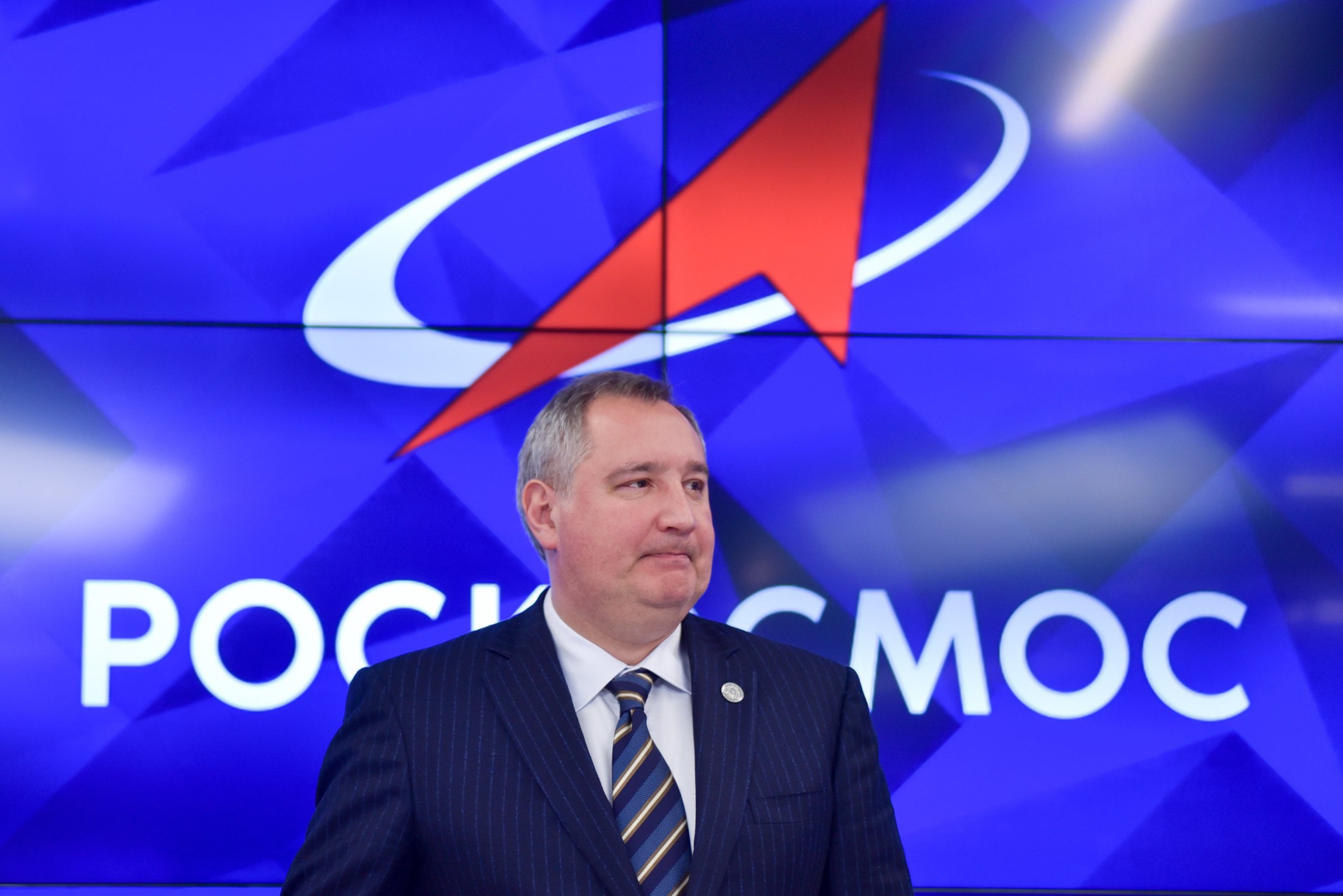 Dailystorm - В «Роскосмосе» объяснили, почему Рогозин получает больше главы NASA