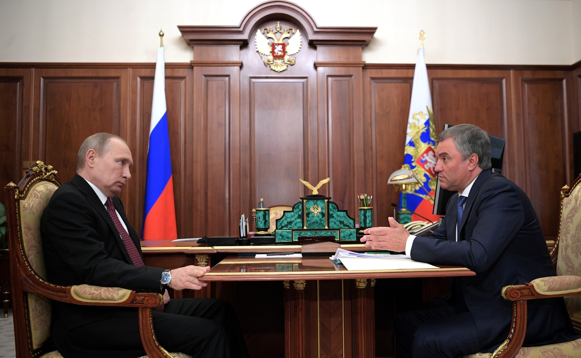 Президент России планирует создать единую систему публичной власти Владимир Путин (слева),  Вячеслав Володин (справа)