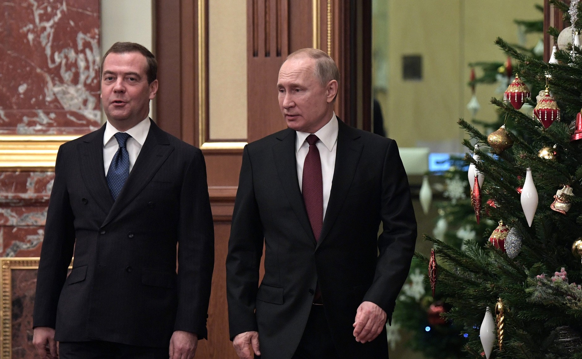Президент России рассказал, в чем заключается новогоднее волшебство, а премьер-министр пожелал всем благополучия и здоровья Фото: © Global Look Press