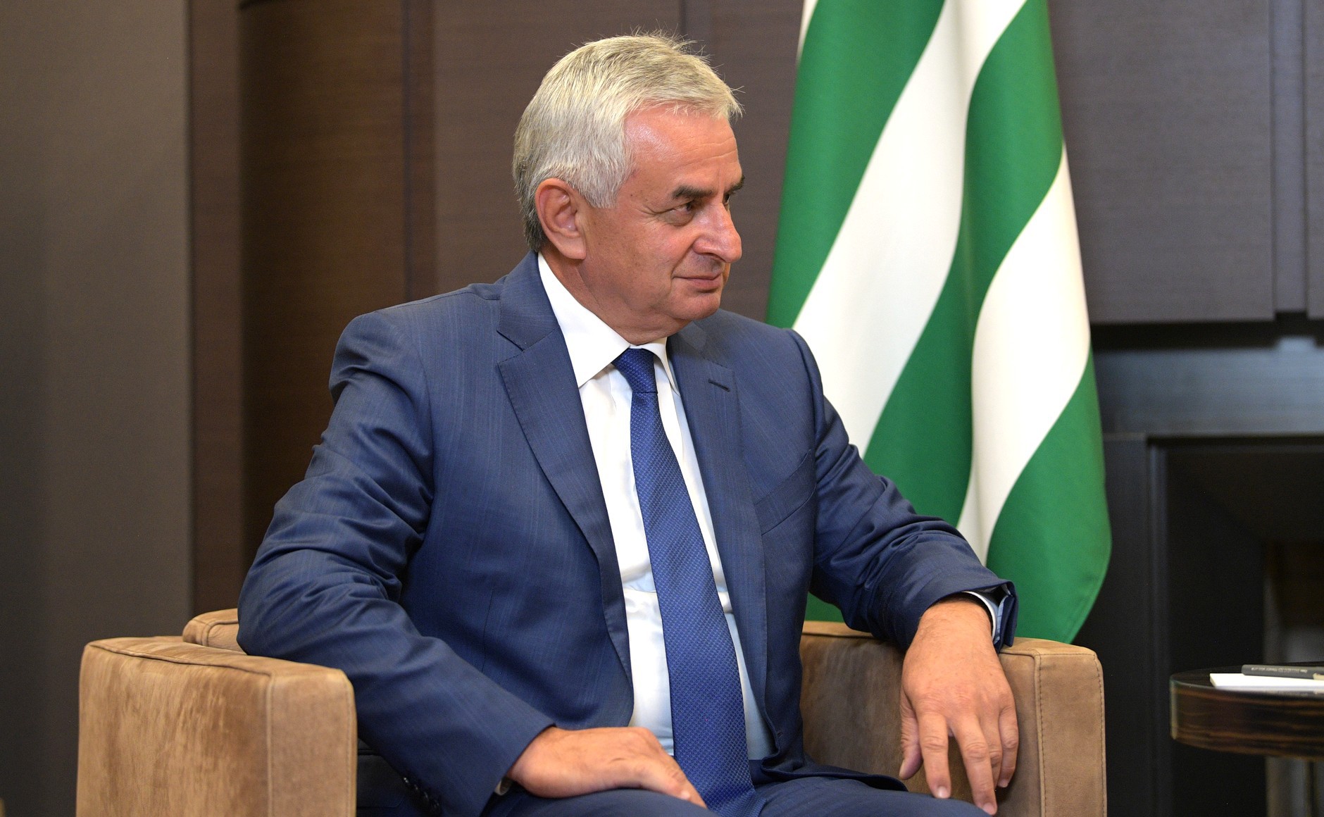Президент Абхазии пообещал ввести чрезвычайное положение, если митинги продолжатся — Daily Storm