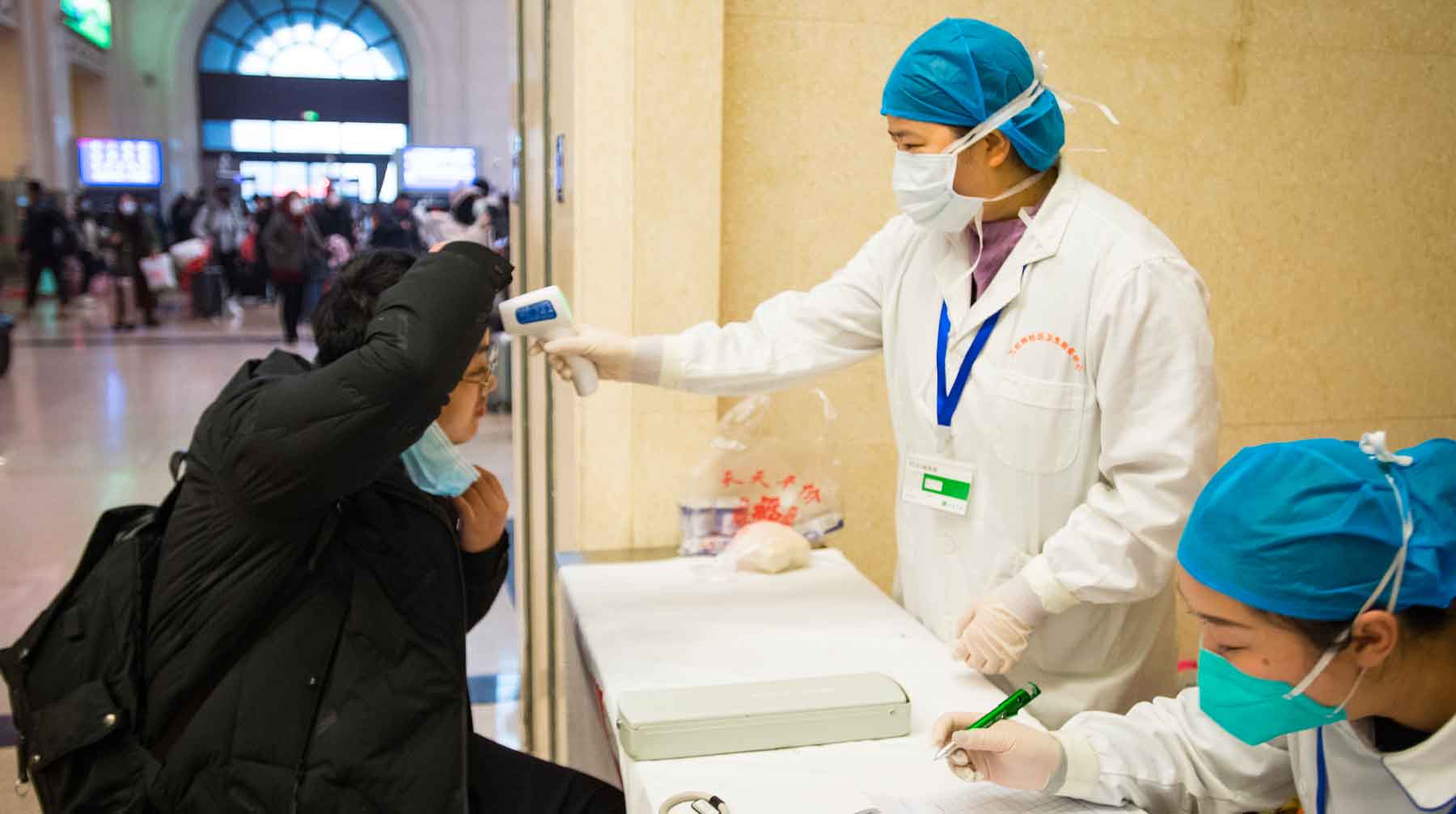 Число жертв коронавируса увеличилось до 17 человек Фото: © GLOBAL LOOK press / Xiao Yijiu