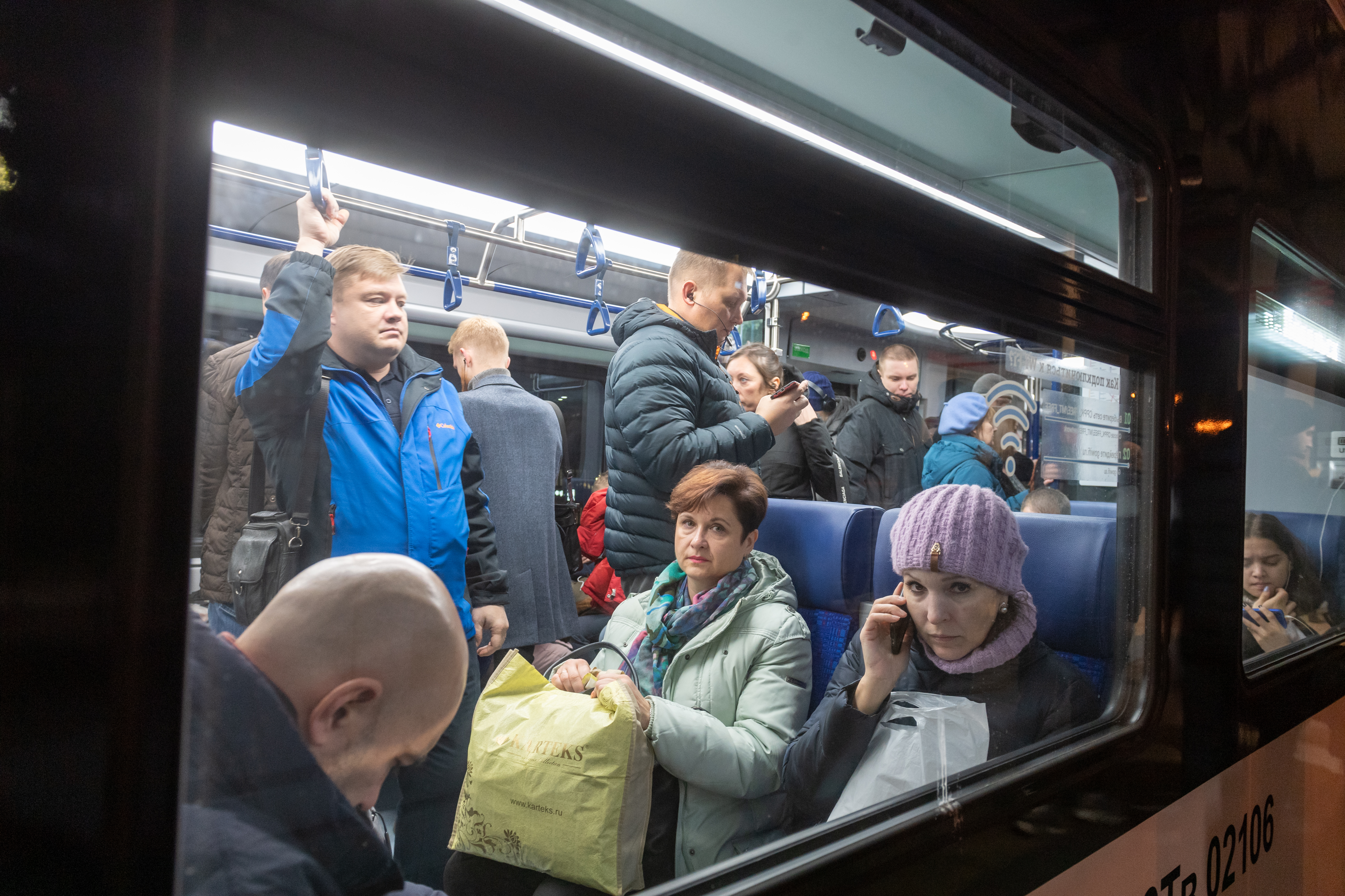 Удалять нарушителей спокойствия из вагонов ведомство планирует поручить правоохранителям Фото: © Global Look Press / Komsomolskaya Pravda