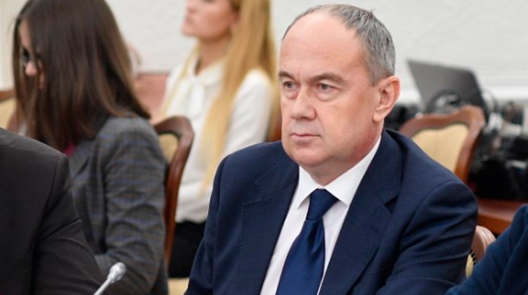 Глава Карелии пообещал уволить подозреваемого в коррупции министра транспорта