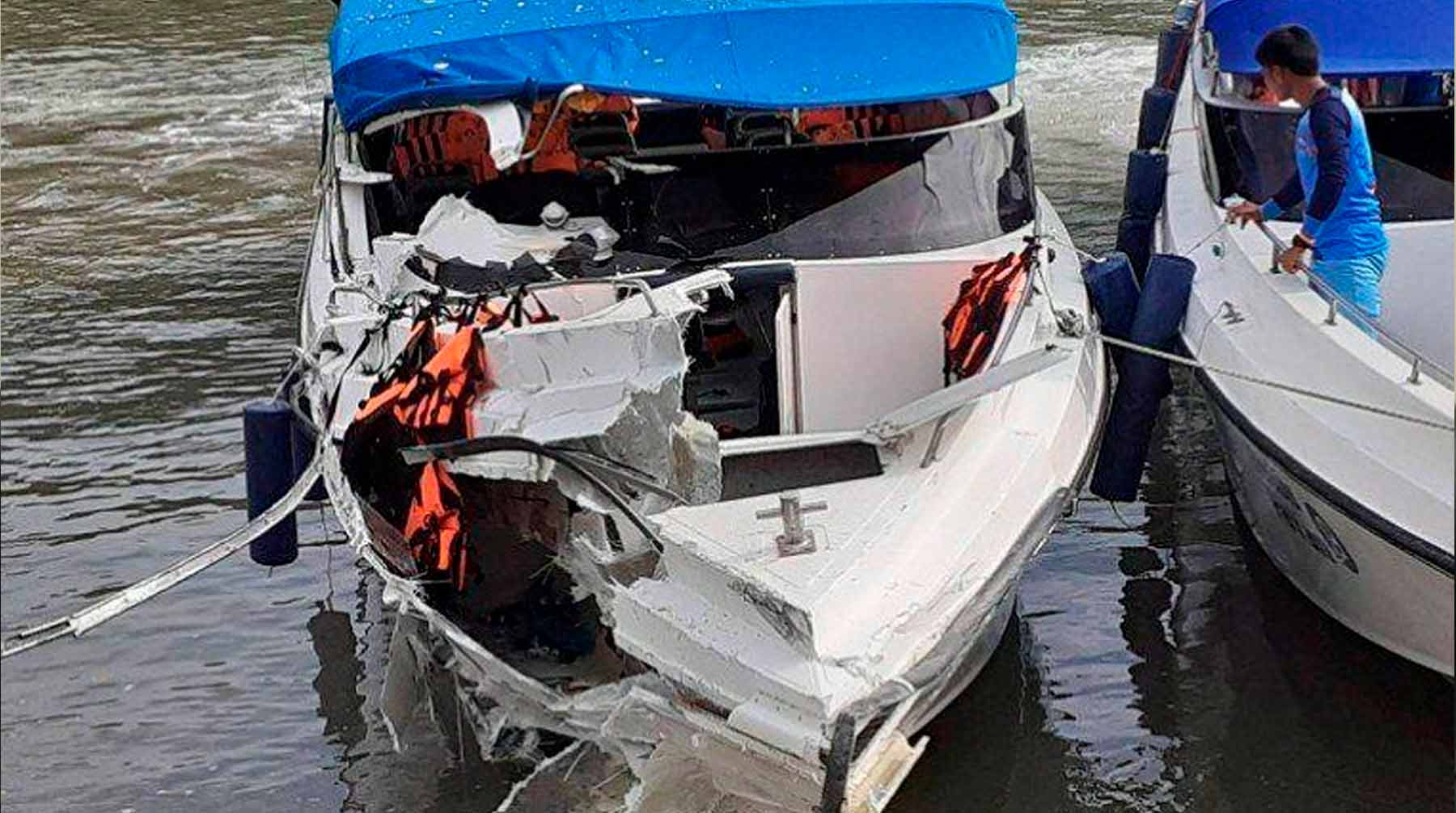 Российские дипломаты также опровергли гибель одного из капитанов туристических катеров, столкнувшихся возле острова Пхукет Фото: © Cоцсети