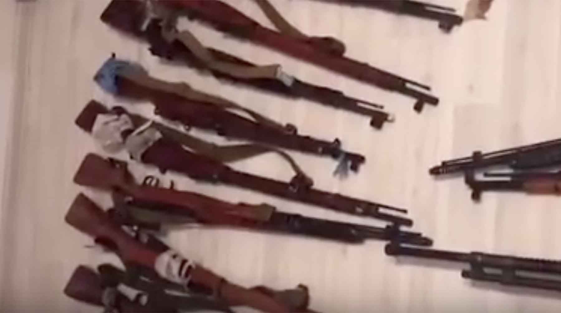 Dailystorm - Пулеметы, гранаты и тротил: ФСБ накрыла сеть «черных оружейников» в 19 регионах — видео