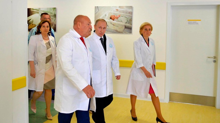 Путин защищается от коронавируса обычными средствами — Daily Storm