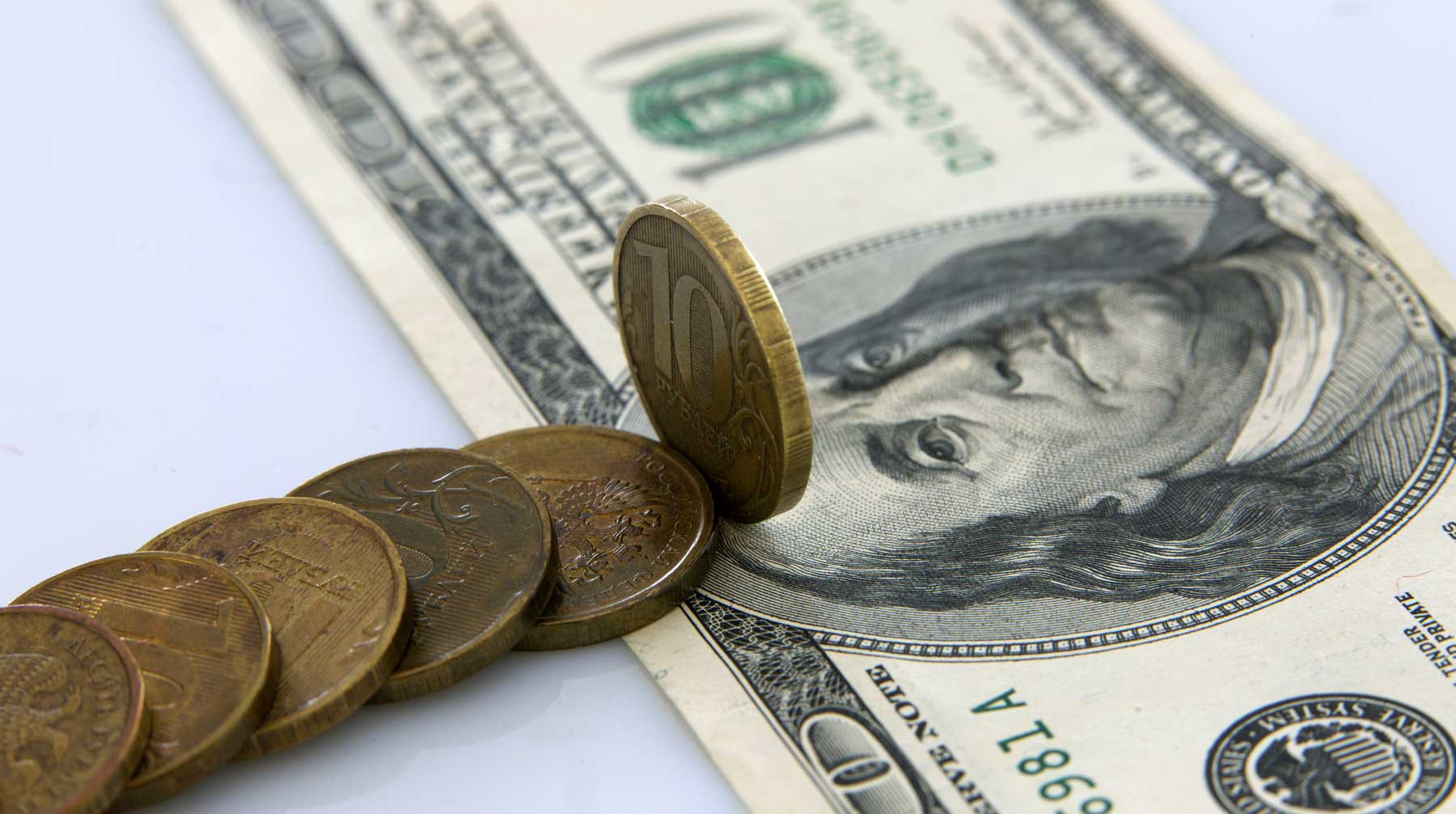 Dailystorm - Минфин РФ предложил разрешить конфискацию незаконно выведенной валюты