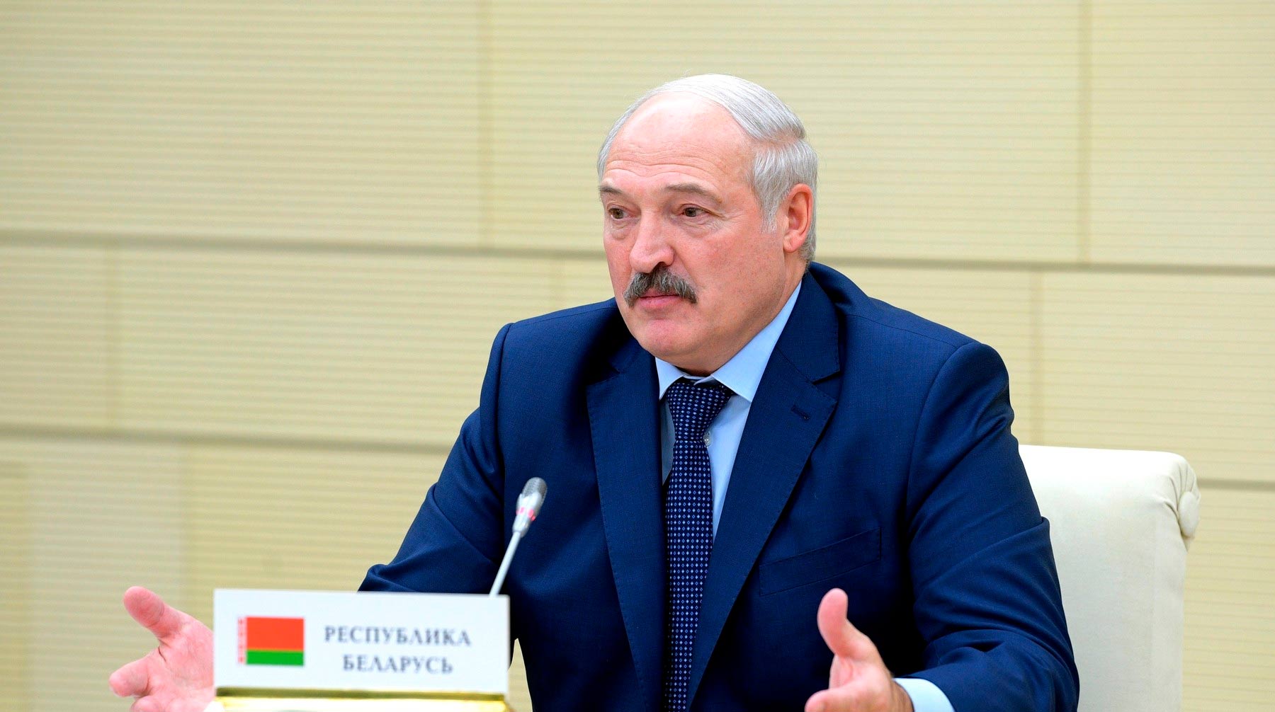 Белорусский лидер напомнил, что «травить» коронавирус можно народными методами: водкой и баней Фото: © Global Look Press / Kremlin Pool