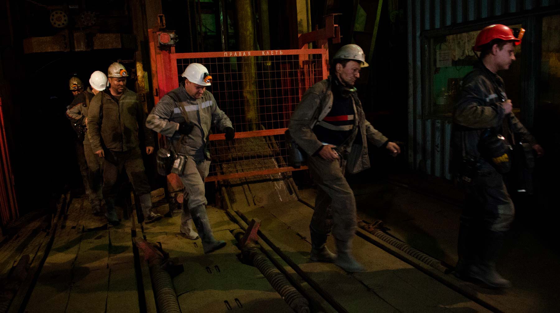 Dailystorm - Экс-начальников рудника «Мир» приговорили к 2,5 года колонии за гибель шахтеров