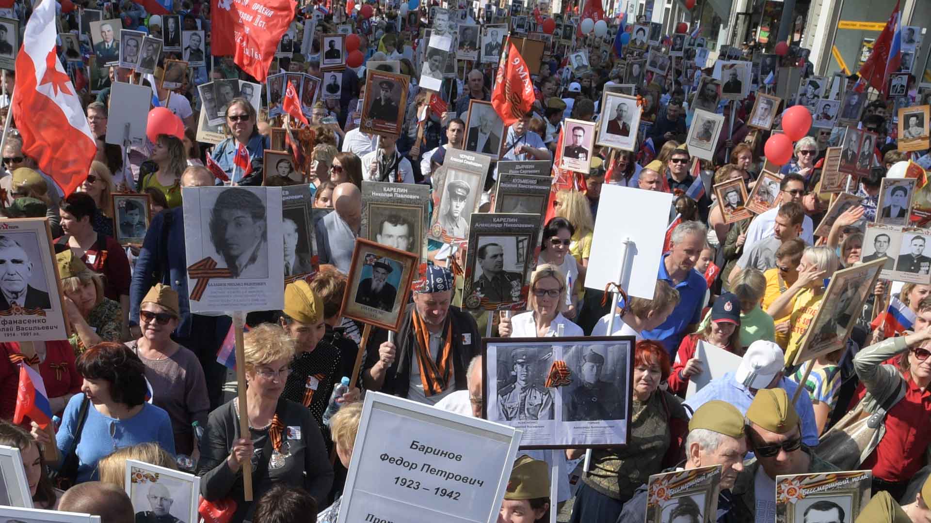 Сведения о родственниках-фронтовиках жителей страны запишут на флешку и отправят на МКС в апреле Фото: © GLOBAL LOOK press / Komsomolskaya Pravda