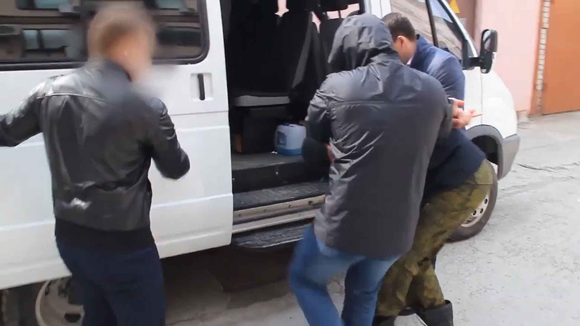 ФСБ предотвратила вооруженное нападение на школу в Тюменской области