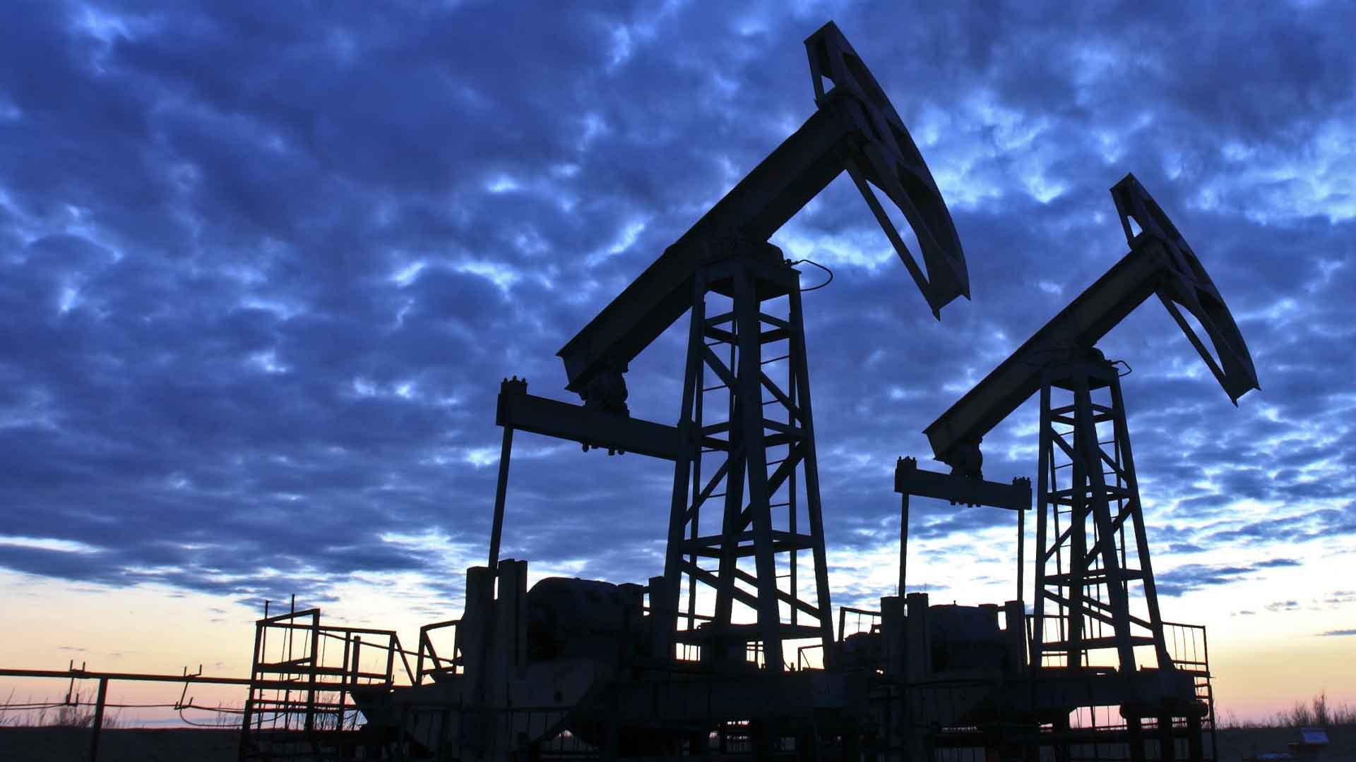 Dailystorm - В США ищут российский след в обвале цен нефти марки WTI