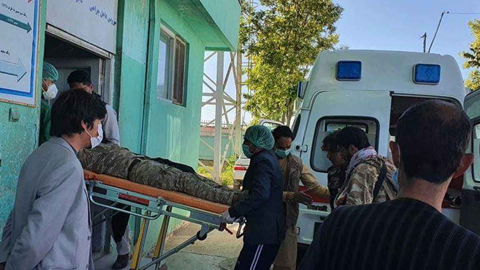Террорист-смертник на заминированном автомобиле атаковал религиозный центр в провинции Газни undefined