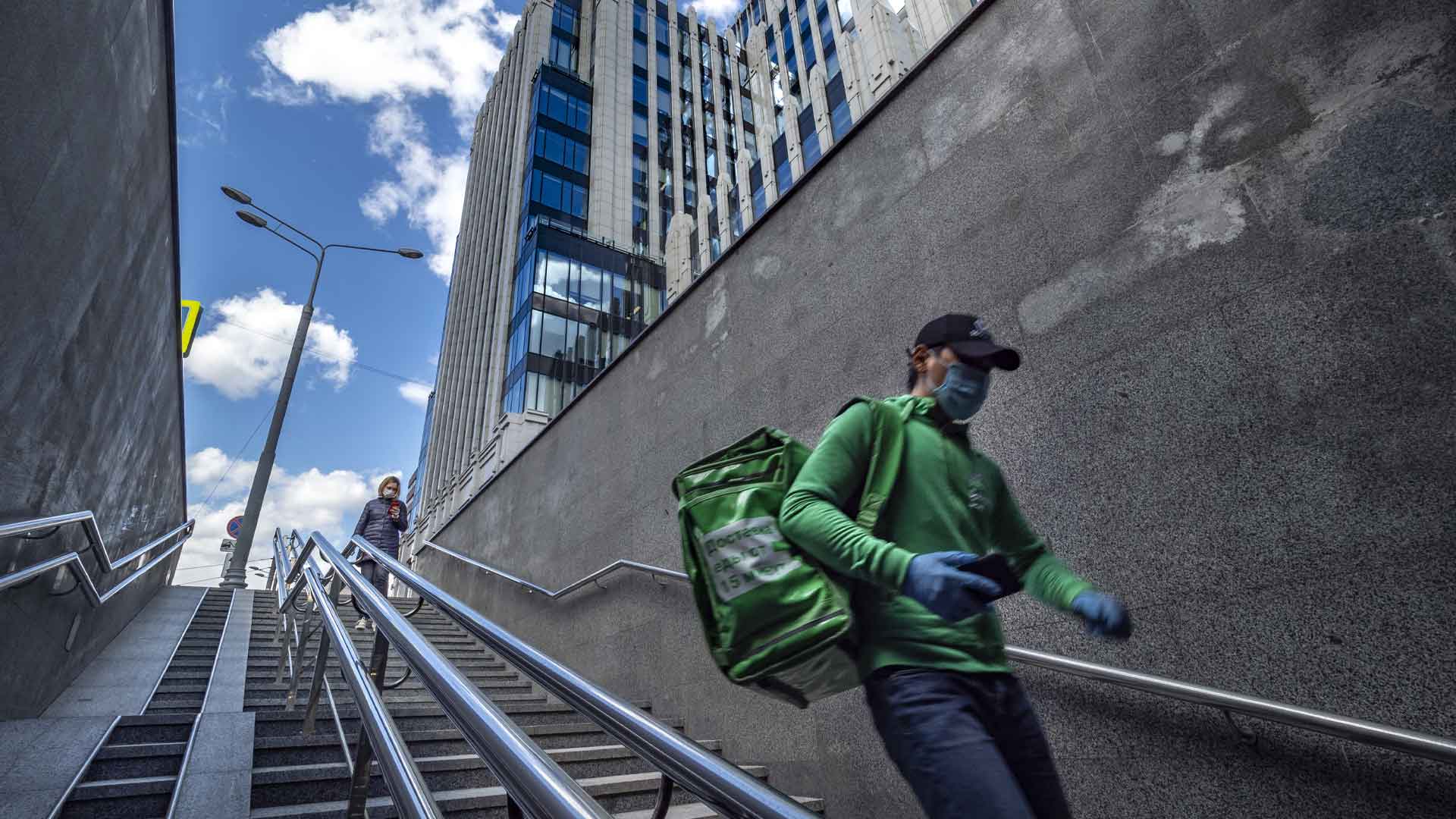 С сегодняшнего дня передвигаться по городу на транспорте можно только при наличии столичных цифровых пропусков Фото: © GLOBAL LOOK press / Konstantin Kokoshkin