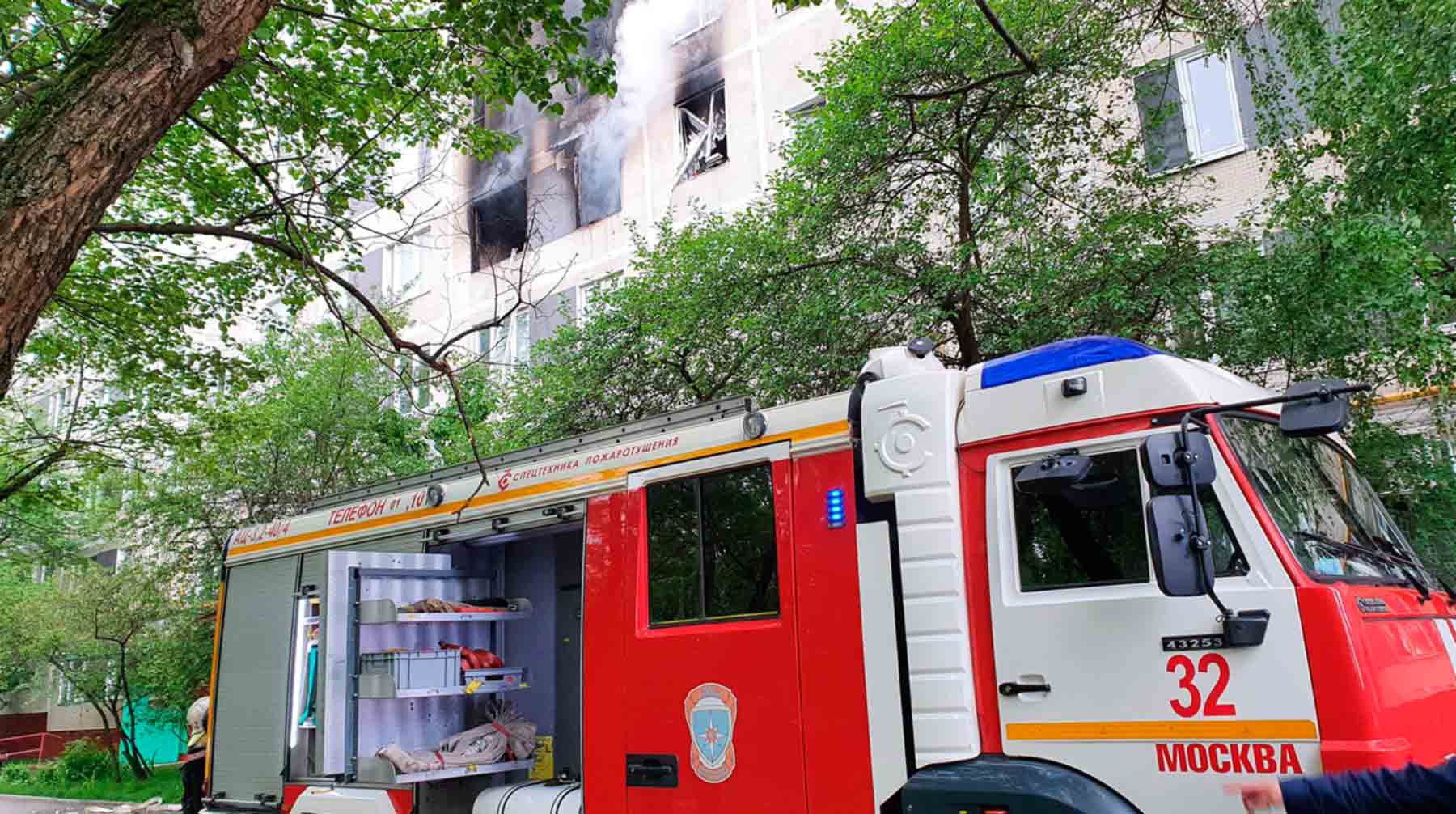 Dailystorm - Один человек погиб и один ранен при взрыве в доме в Москве — видео