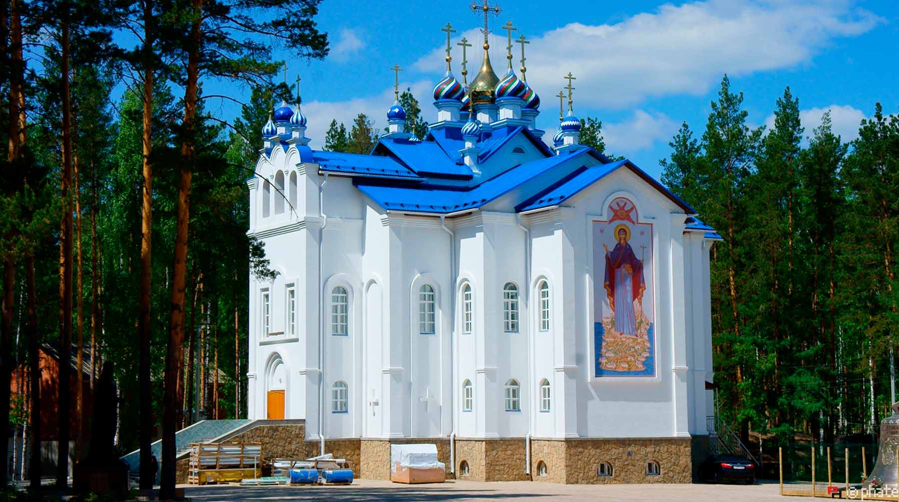 Запрещенный в служении схиигумен Сергий Романов привлекает к своим акциям несовершеннолетних воспитанников Среднеуральский женский монастырь