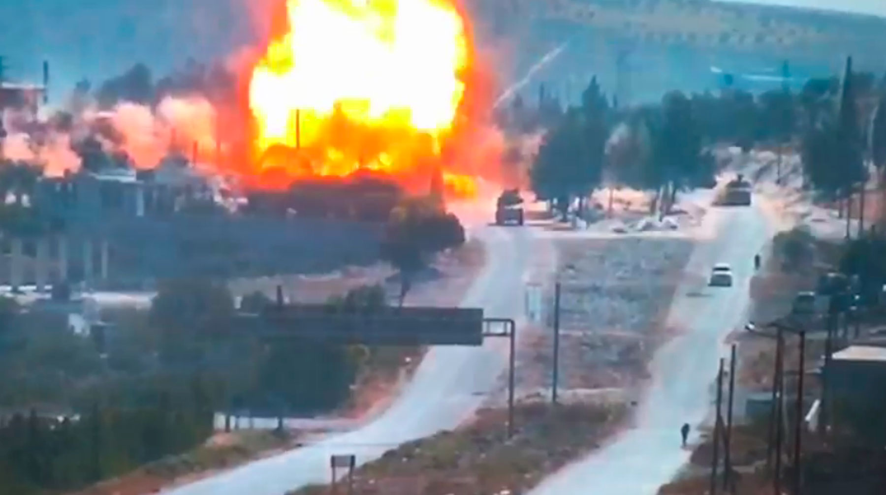 Боевики атаковали совместный патруль России и Турции Фото: © кадр из видео