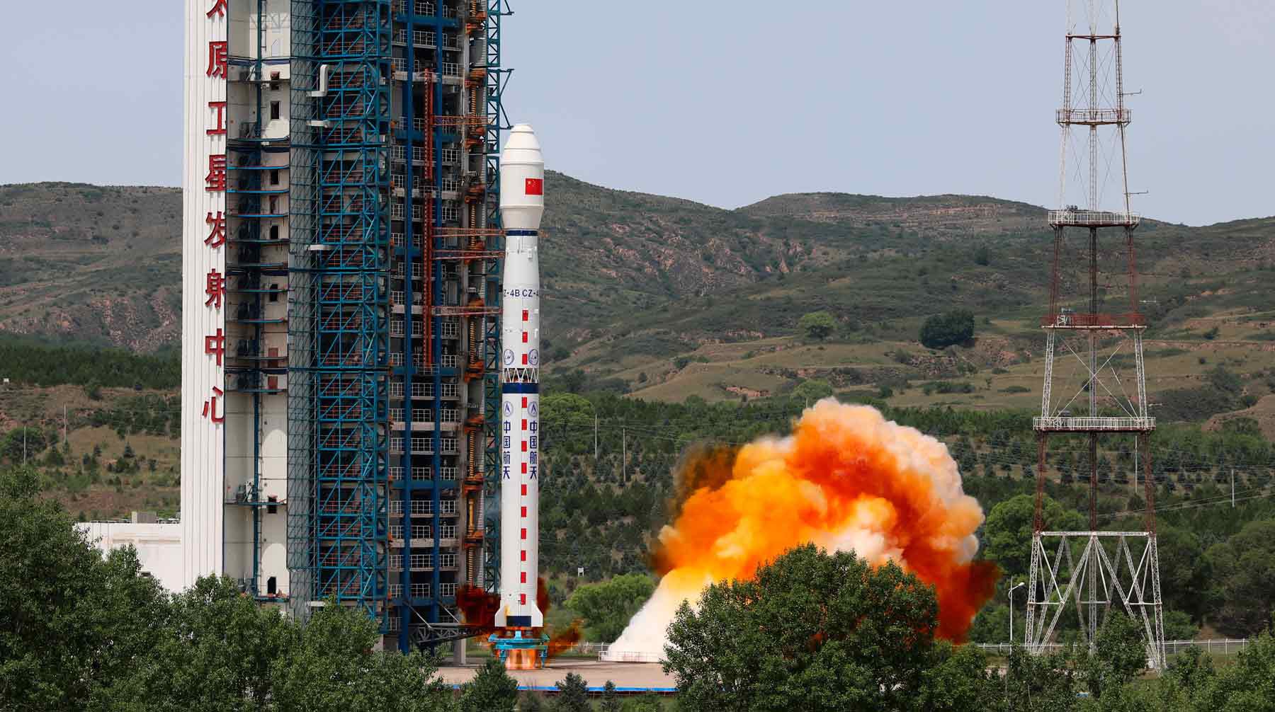 Dailystorm - В Китае доставили на стартовую площадку ракету для экспедиции на Марс