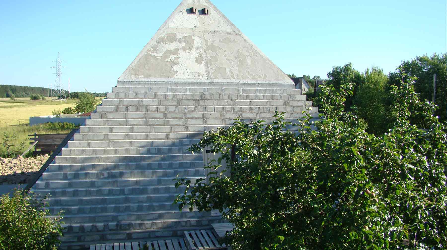 Дома-пирамиды