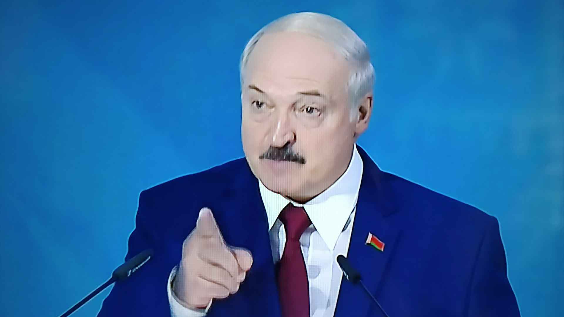 Dailystorm - Гордон заявил о готовности Лукашенко выдать Украине воевавших в Донбассе россиян