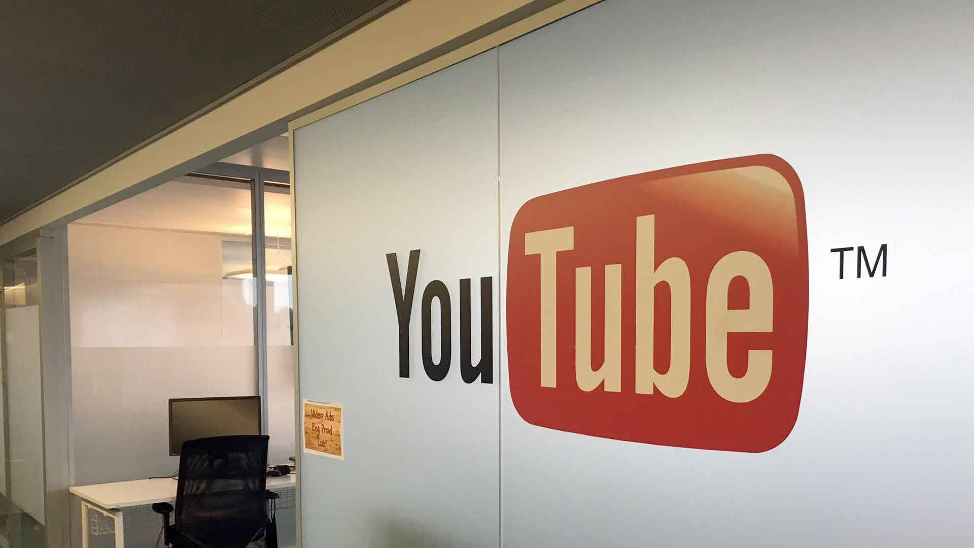 Dailystorm - Google заблокировал более 2,6 тысячи YouTube-каналов, связанных с Россией и Китаем