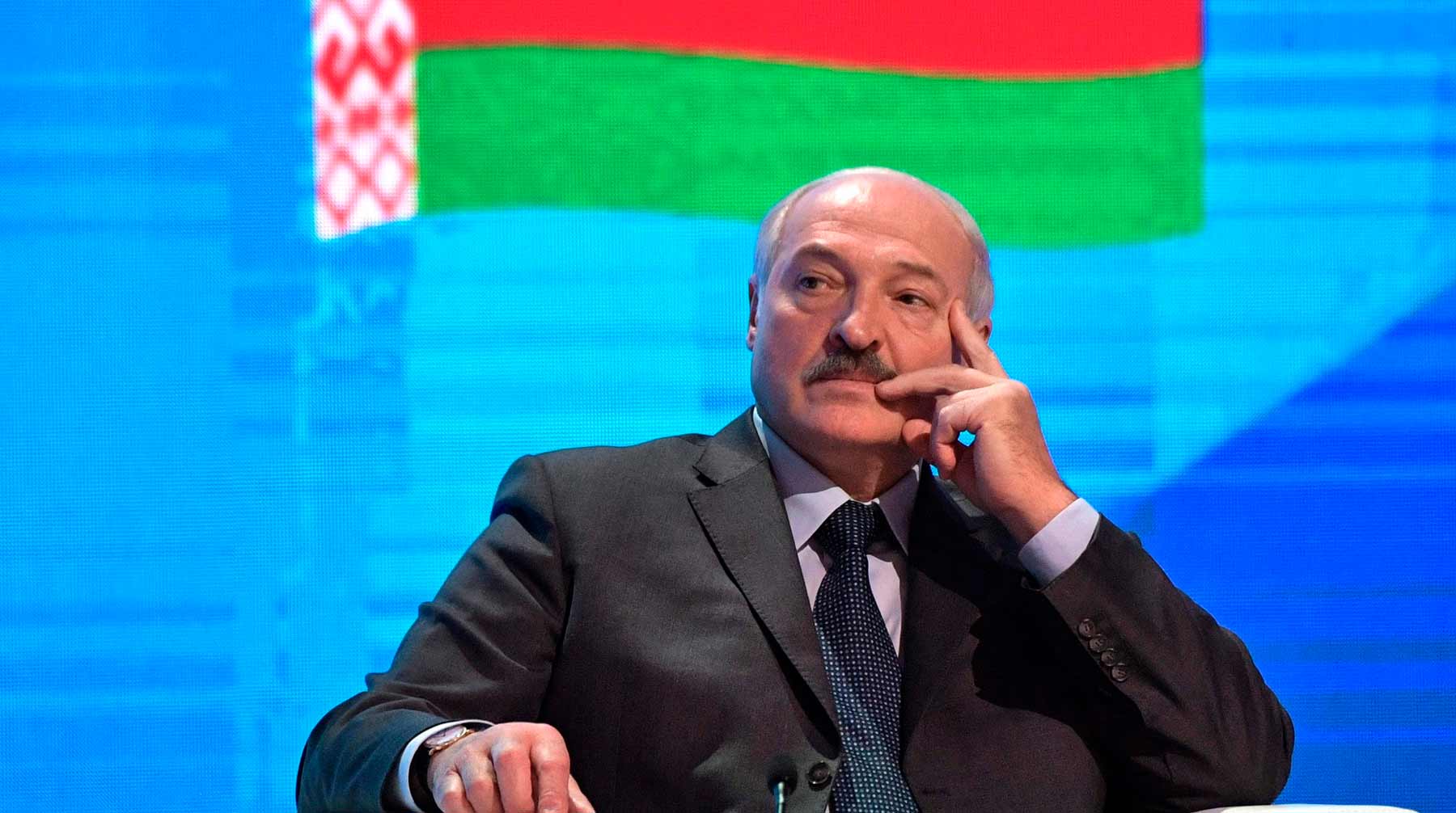 Законодатель Роберт Менендес назвал белорусского лидера «последним диктатором Европы» Фото: © kremlin.ru