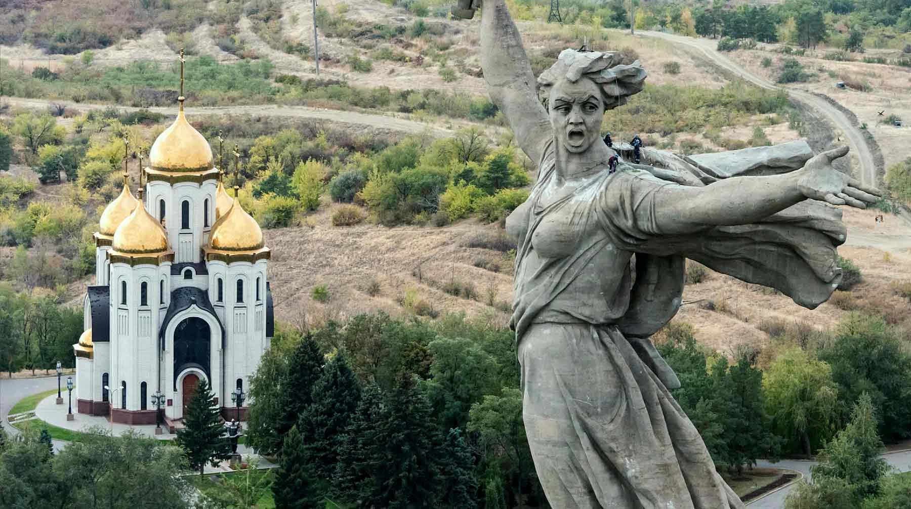 Дизайнер назвал монумент работы Евгения Вучетича «хренью», которую нельзя снести Фото: © Global Look Press / Serguei Fomine