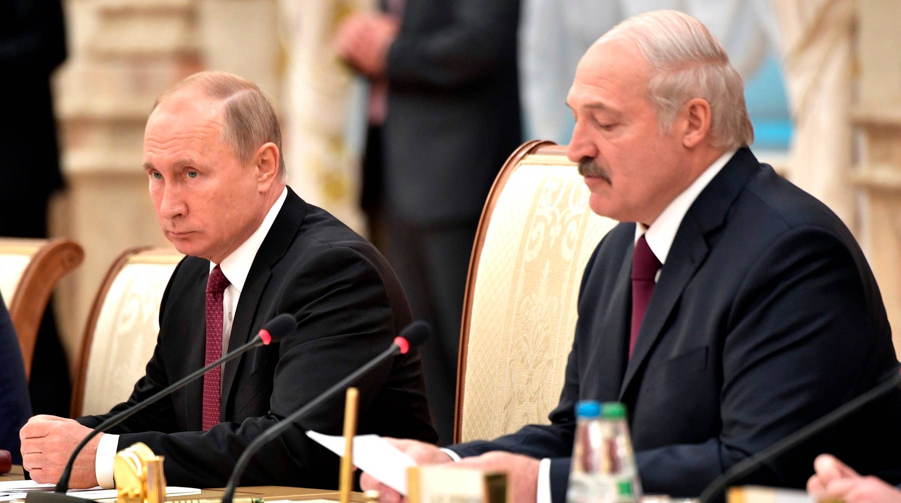 По словам главы государства, это были белорусские БТРы, и направлялись они на западную границу Фото: © Kremlin Pool