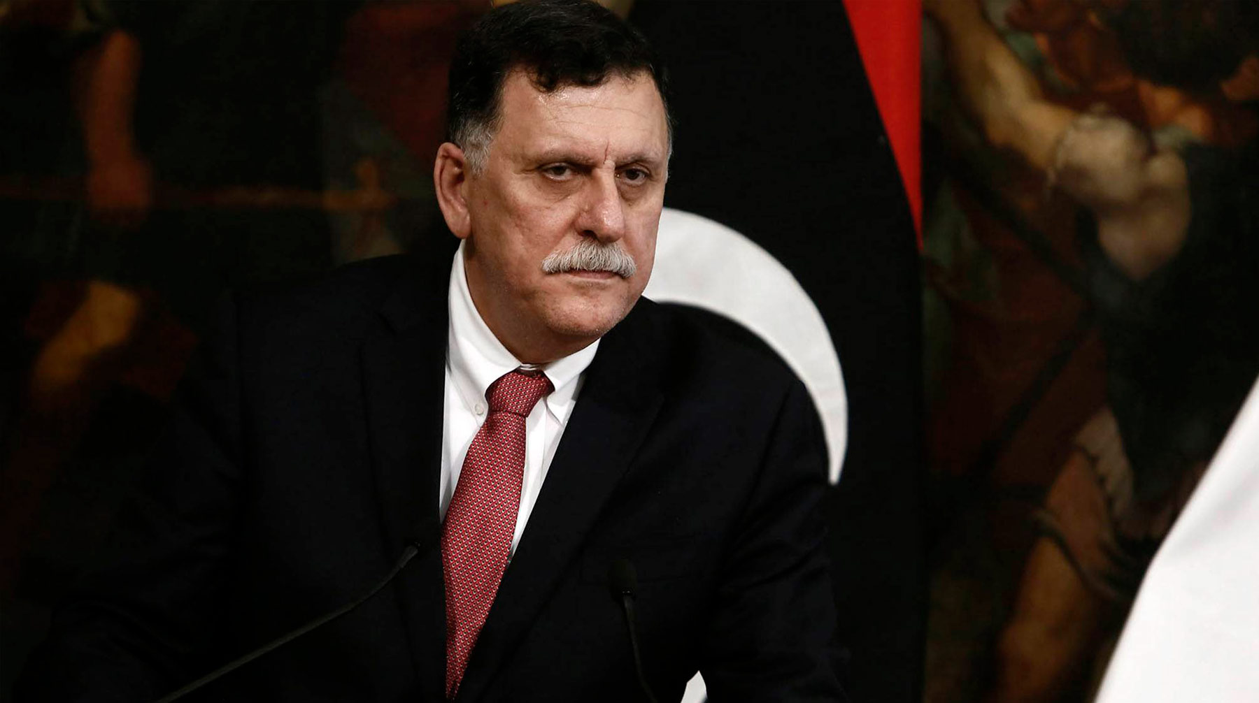 Нападавших было порядка 30 человек, сообщили в охране дипмиссии Премьер-министр Правительства национального согласия (ПНС) Ливии Фаиз Сарадж