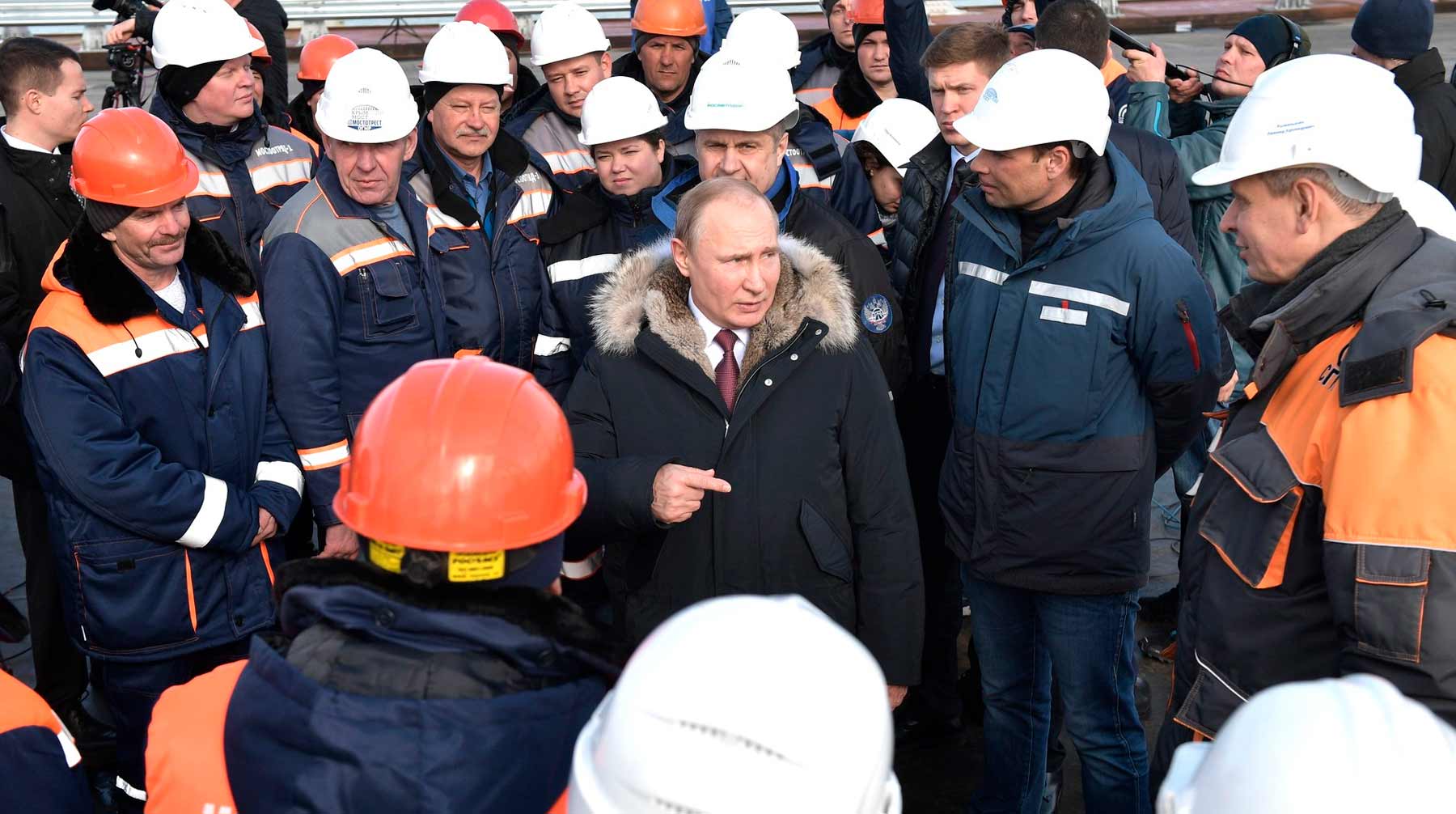 Врио главы Коми Владимир Уйба сообщил, что в республике до сих стоит здание, которое строил президент России Фото: © kremlin.ru
