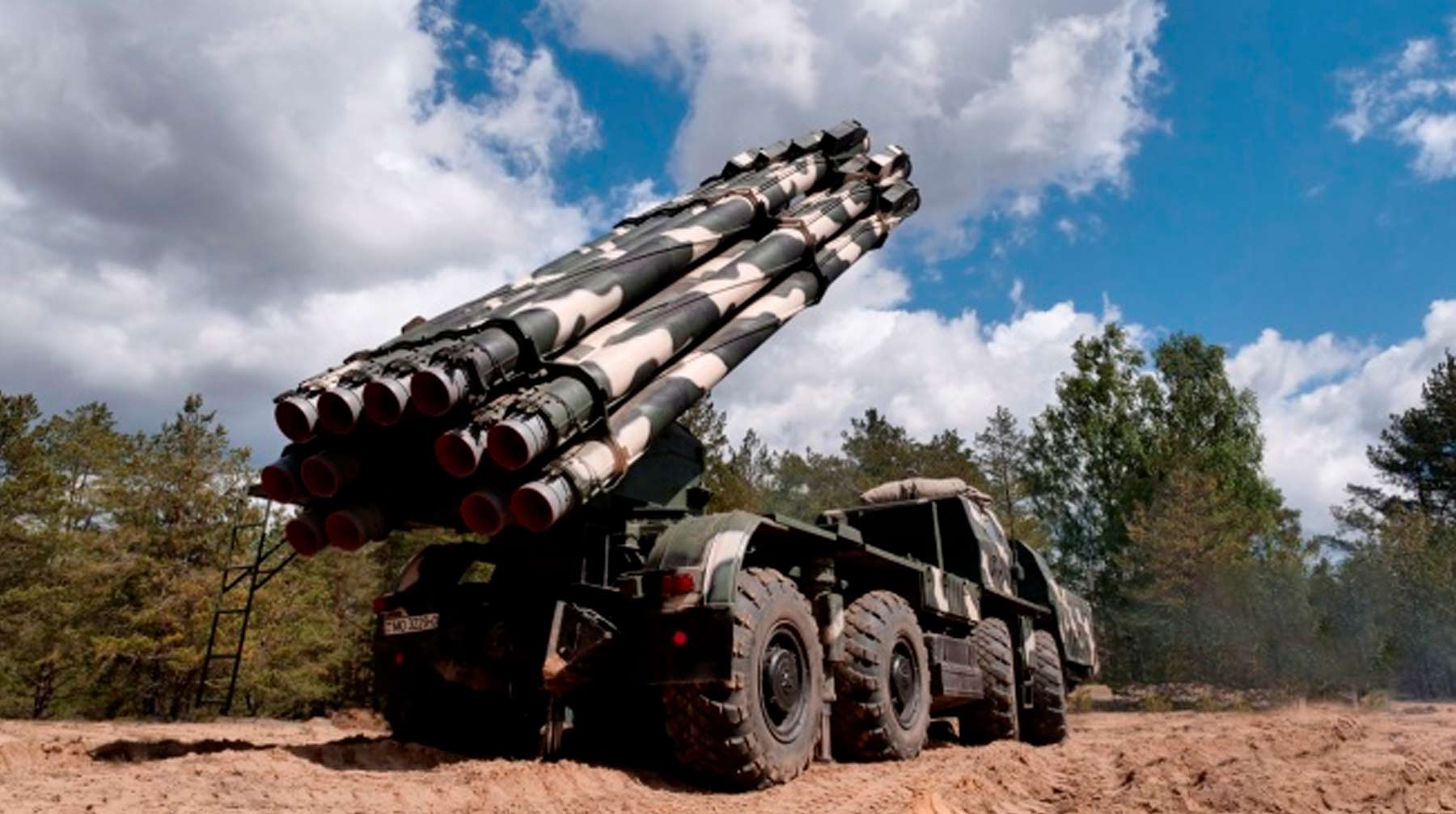 Перемещение военной техники может затруднить движение по дорогам Гродненской области Фото: © МВД Белоруссии