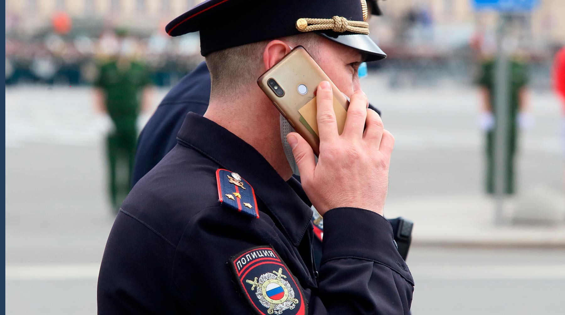 Dailystorm - В Москве у здания ГУ МВД задержали 13 участников одиночных пикетов