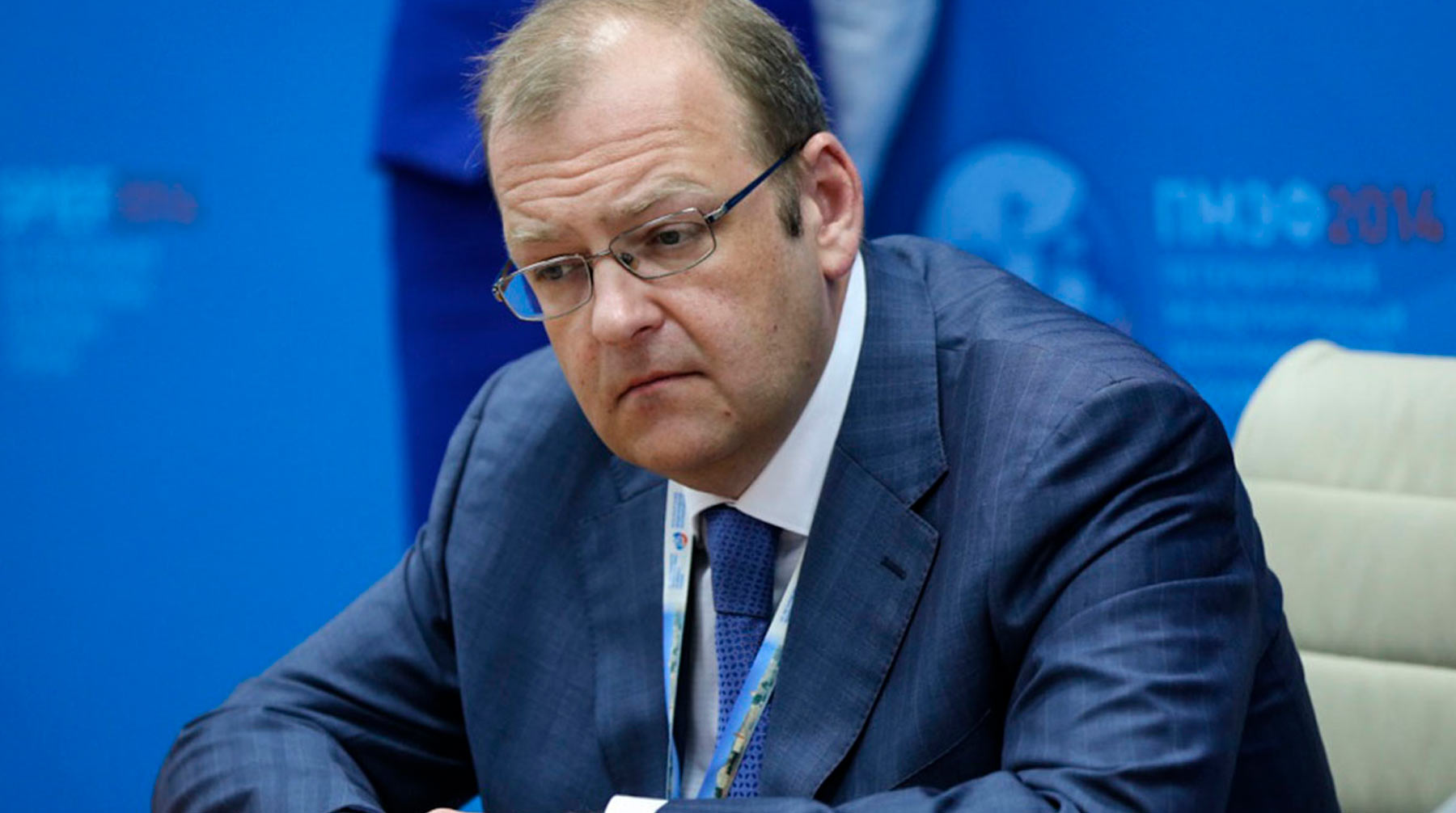 В кабинете у Анатолия Тихонова провели обыск Заместитель министра топлива и энергетики Анатолий Тихонов