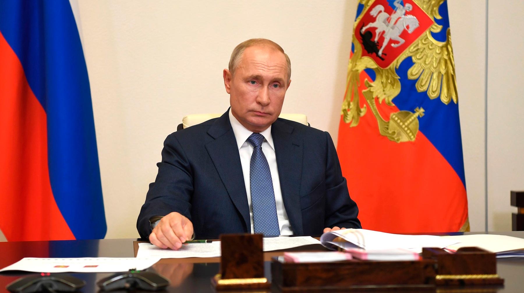 Президент России отметил необходимость адресно поддержать людей, оставшихся без работы Фото: © Kremlin Pool
