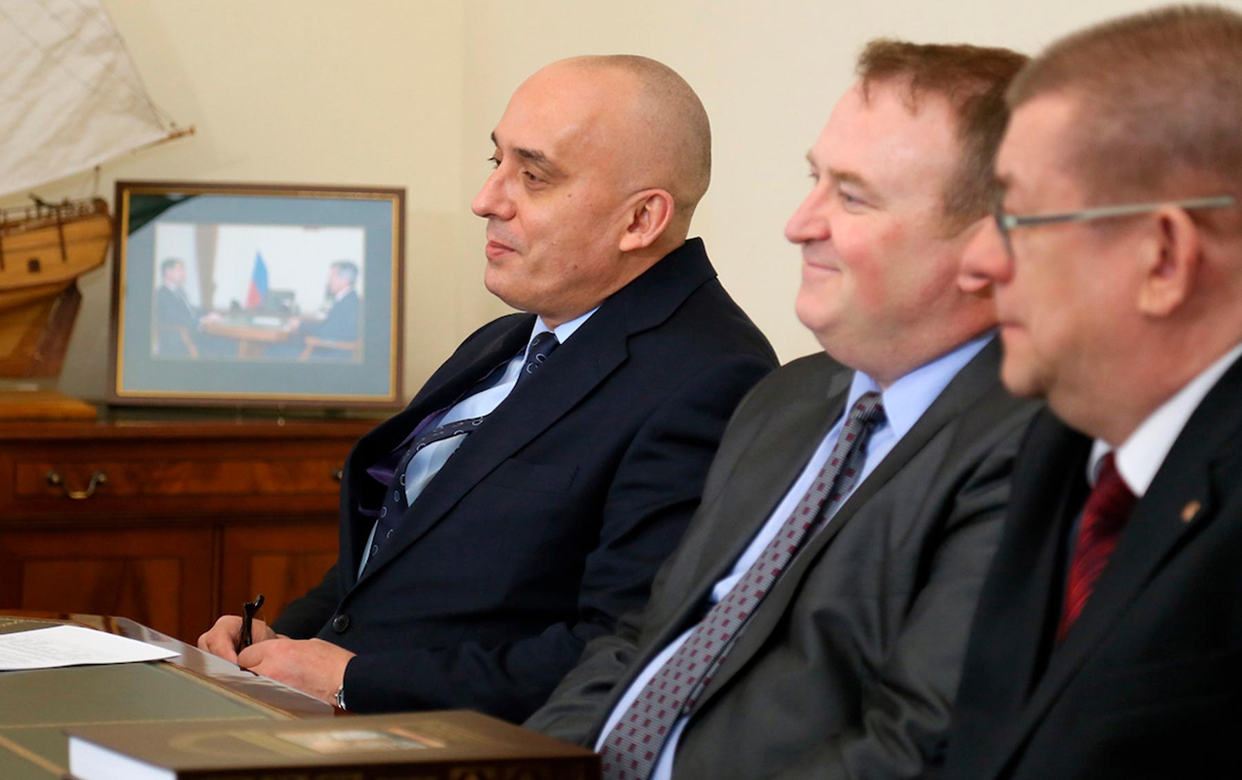 Андрей Ковалев написал заявление об увольнении по собственному желанию Экс-директор центра судебно-медицинской экспертизы Минздрава Андрей Ковалев (слева)