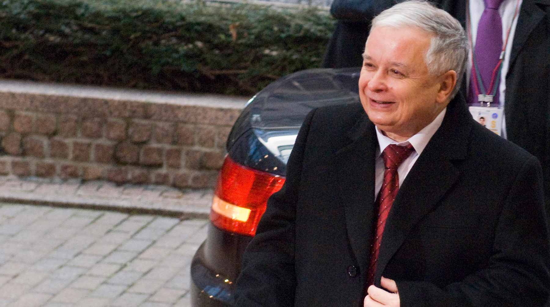 Dailystorm - Слуцкий назвал «ворошением могил» заявление Польши о тротиле в самолете Качиньского