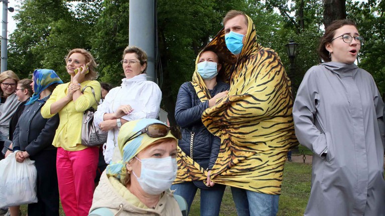 Число новых случаев COVID-19 в России впервые за три месяца превысило восемь тысяч — Daily Storm