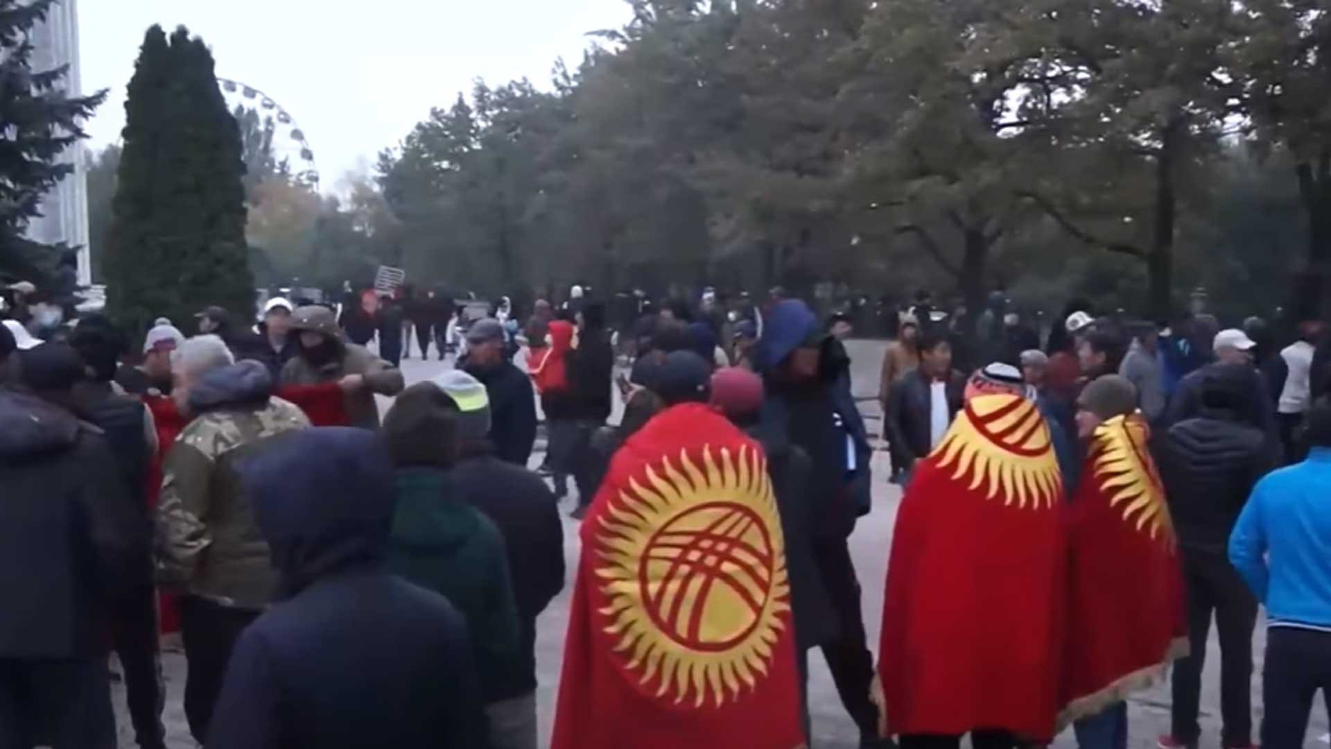 Dailystorm - Оппозиция Киргизии основала два координационных совета