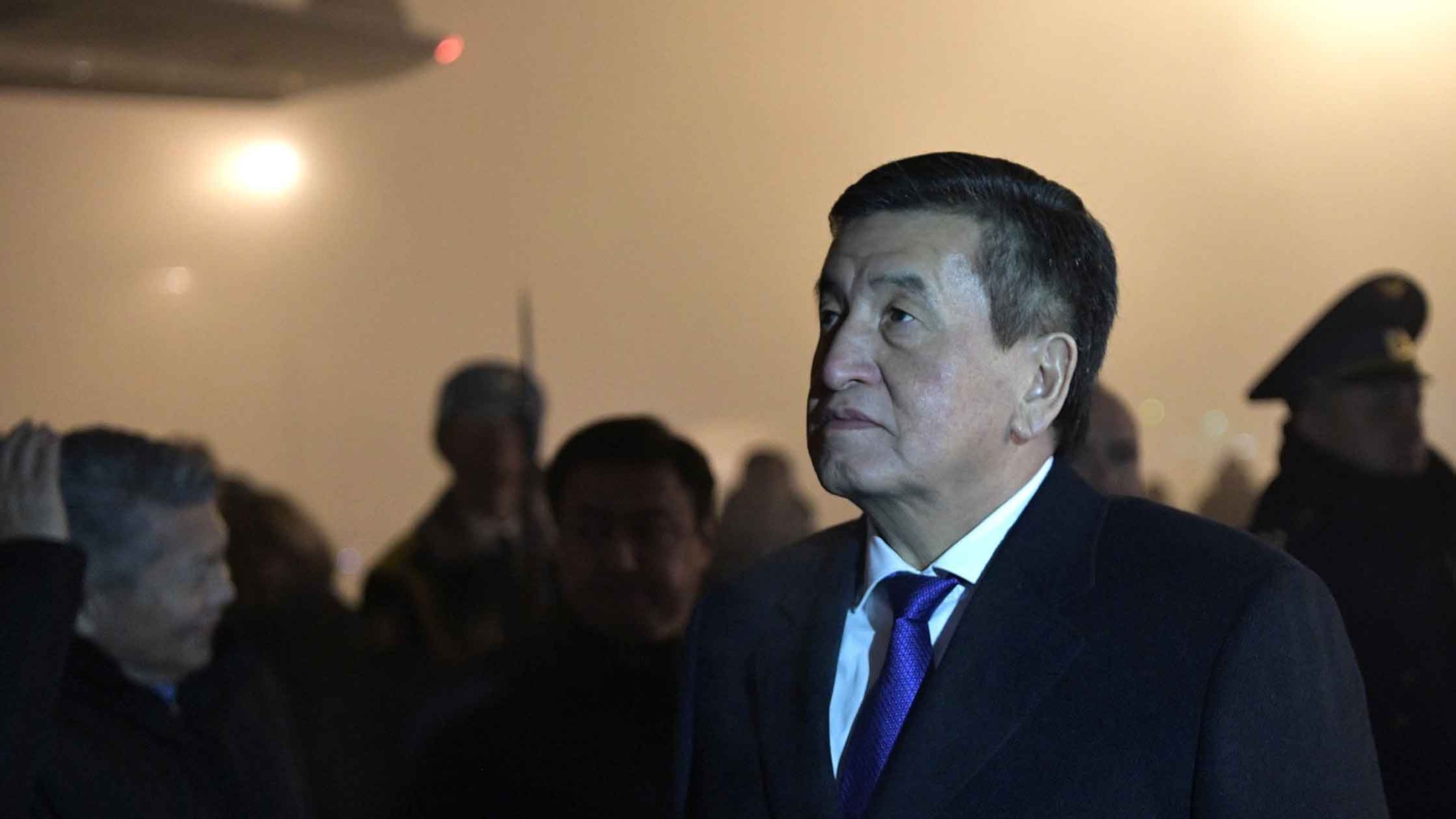 Dailystorm - Президент Киргизии на фоне протестов отправил правительство в отставку